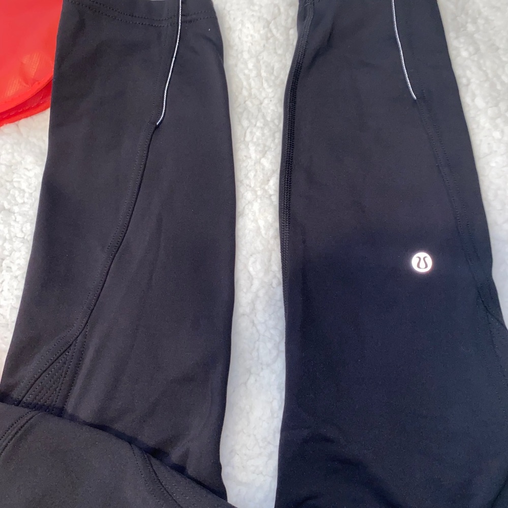 Lululemon Fast as Fleece Leggings Black. Sz 8 - Picture 9 of 14